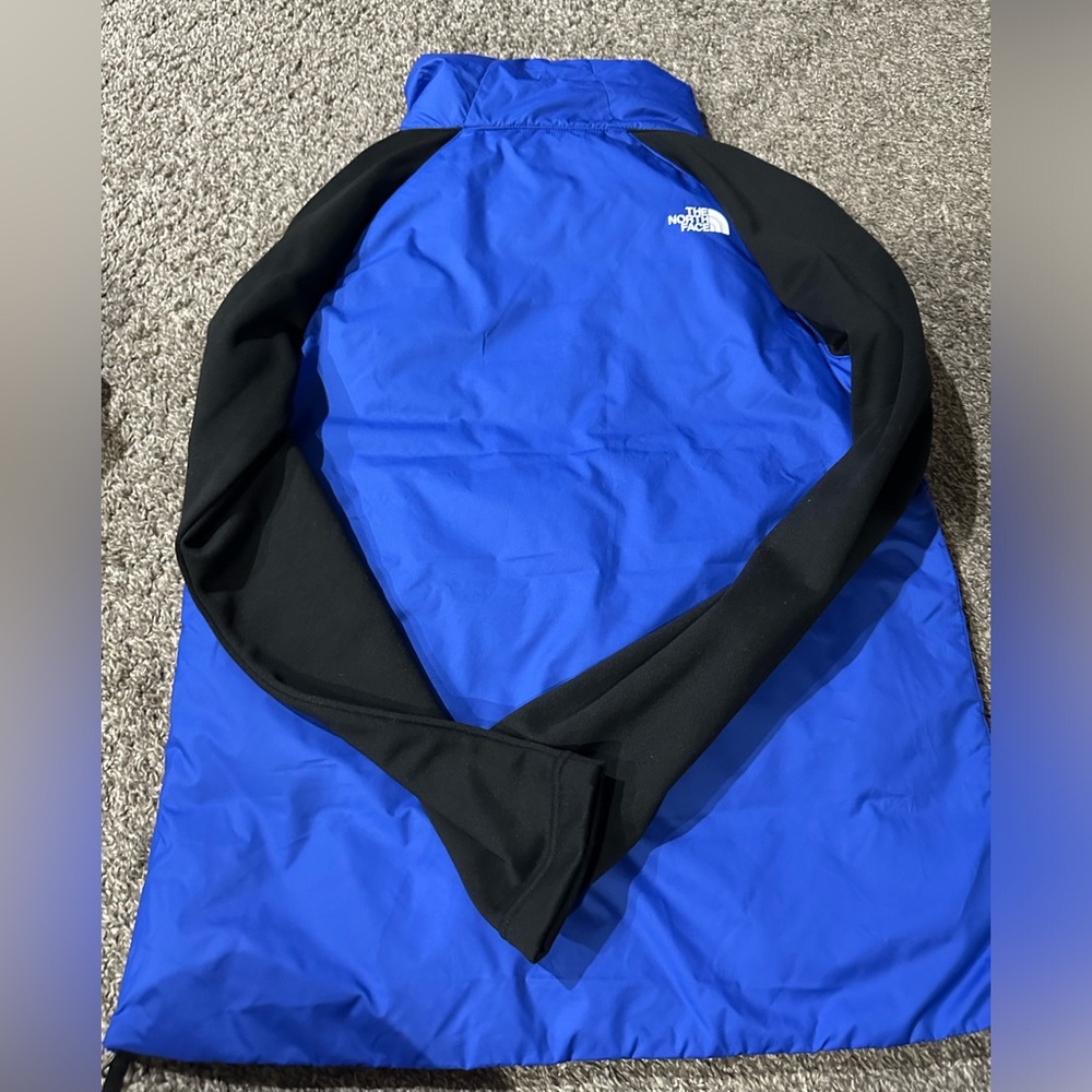 North Face Pullover - image 6